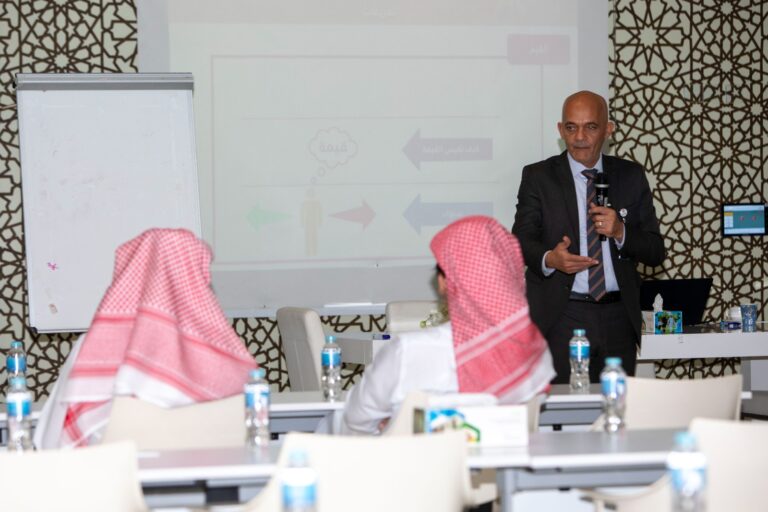 ورشة “دور القيم للوقاية من العنف”بمركز الوجبة الصحي