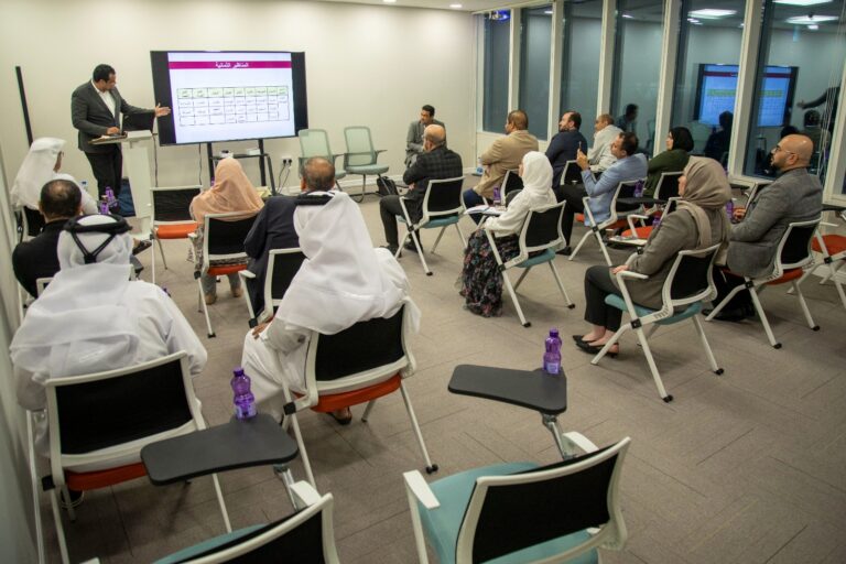 تدشين الدليل الإجرائي لمشروع دمج قيم الهوية الوطنية في (مناهج التعليم بدولة قطر 2016-2022)