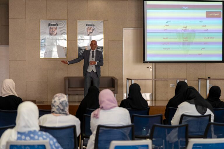 “دور القيم في الوقاية من العنف”، بمركز أم صلال الصحي.